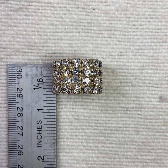 Stunning Rhinestone Ring - Picture 3 of 3